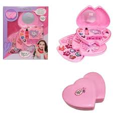 YOU GO GIRL VYA010 HEART SHAPED COSMETIC SET