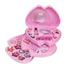 YOU GO GIRL VYA010 HEART SHAPED COSMETIC SET - Image 2