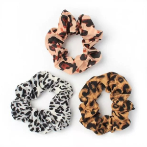 MOLLY & ROSE 8134 ANIMAL PRINT SCRUNCHIE