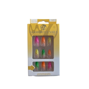 W7 GLAMOUROUS NAILS CATCHING RAYS