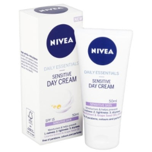 NIVEA SENSITIVE DAY CREAM SPF15 50ML